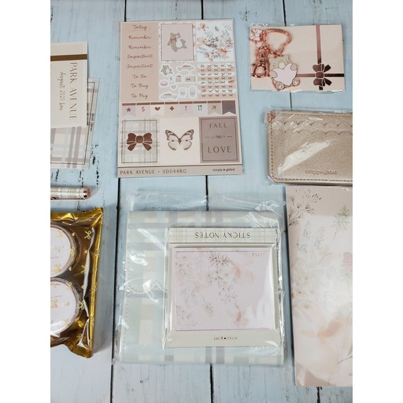 Simply Gilded Park Ave Subscription Washi Box Volume 34 2020 New In Open Box - Picture 3 of 6